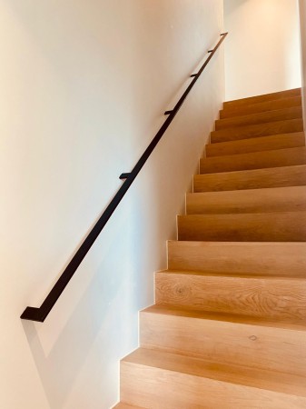 Stalen deur Heuvelland - Muurleuning met Led verlichting 